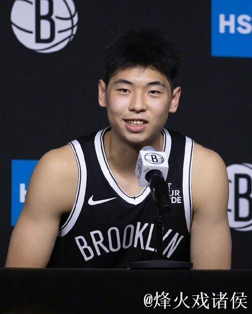 崔永熙谈在篮网训练感受:施罗德西蒙斯人不错 崔永熙谈在篮网训练感受:施罗德西蒙斯人不错